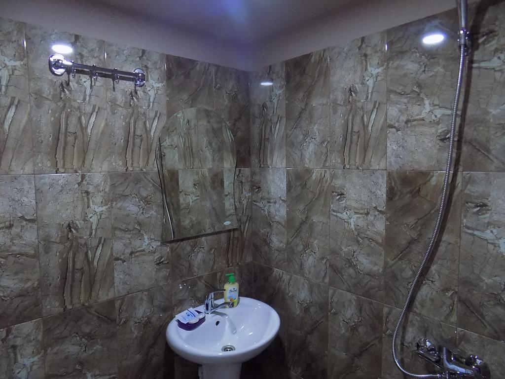Hotel New Star Akhaltsikhe  Ngoại thất bức ảnh